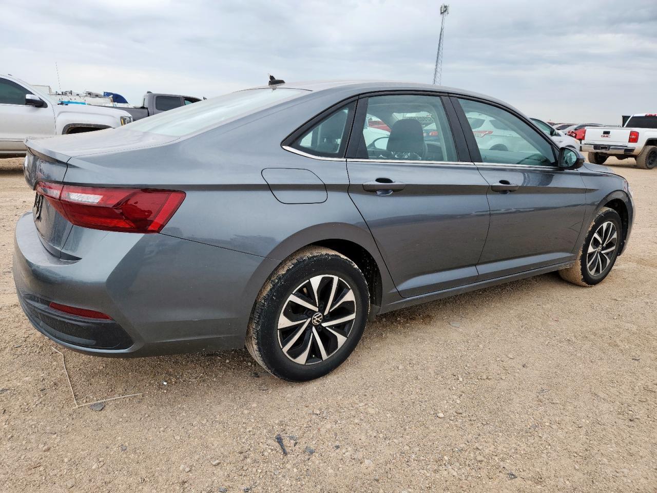 2022 Volkswagen Jetta S - Фото 3