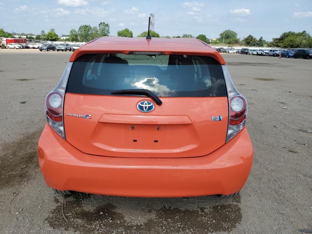 2014 Toyota Prius C - Фото 6