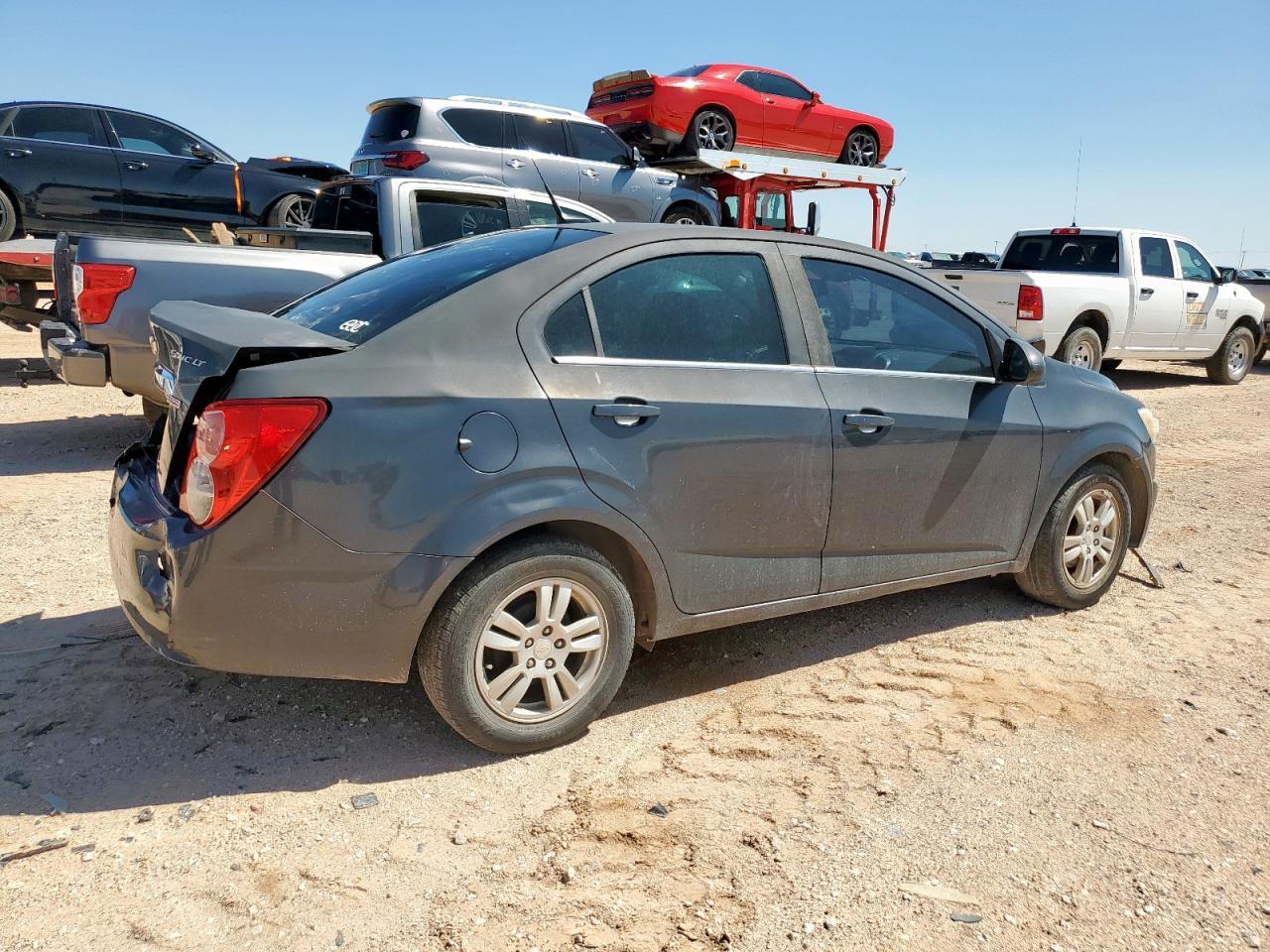 2013 Chevrolet Sonic Lt - Фото 3