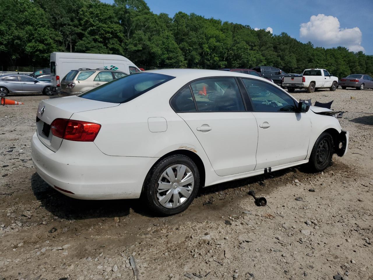 2011 Volkswagen Jetta Base - Image 3