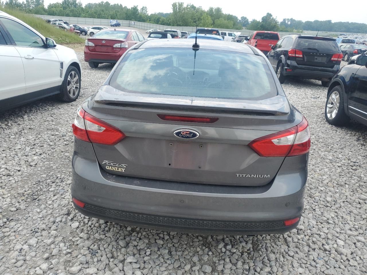 2012 Ford Focus Titanium - Image 6