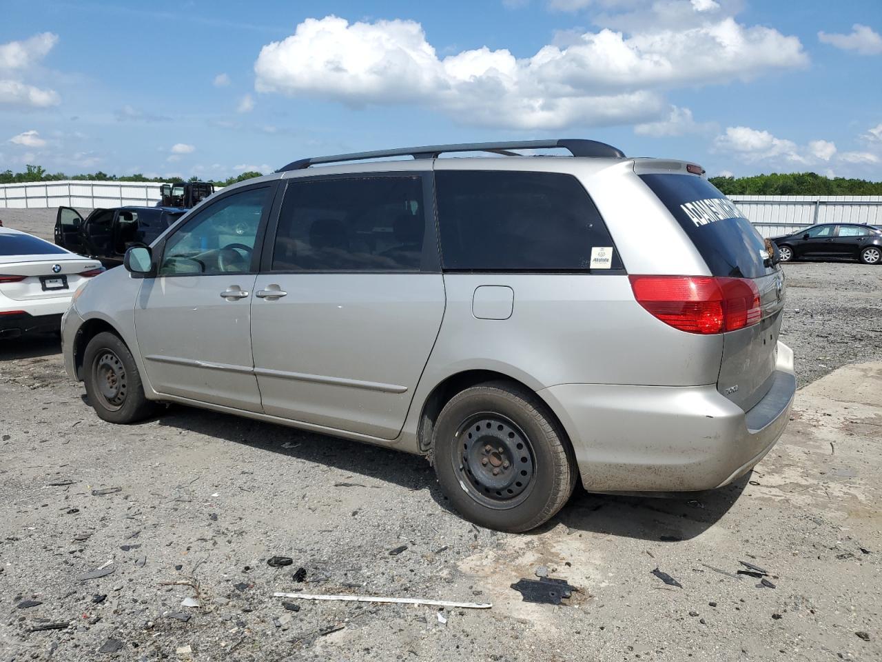2004 Toyota Sienna Ce - Фото 2