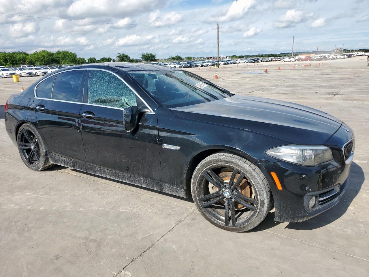 2016 BMW 528 I - Image 4
