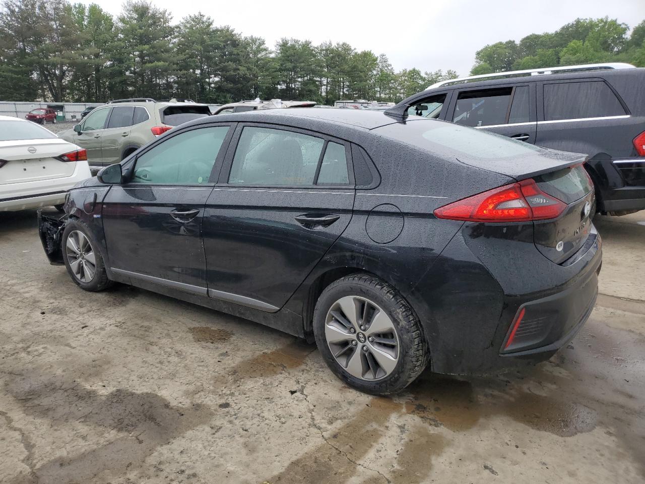 2019 Hyundai Ioniq - Image 2