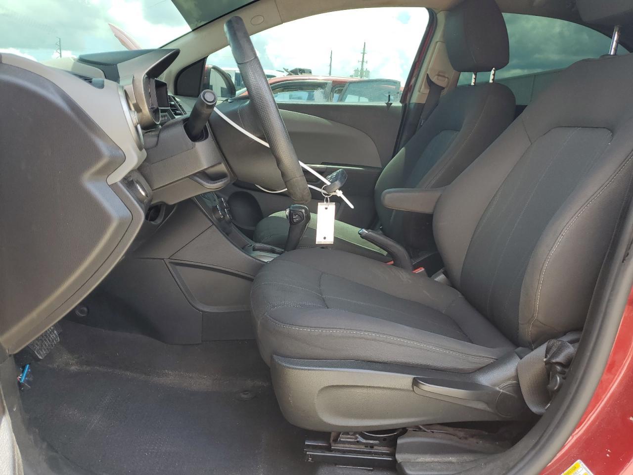 2015 Chevrolet Sonic Lt - Фото 7