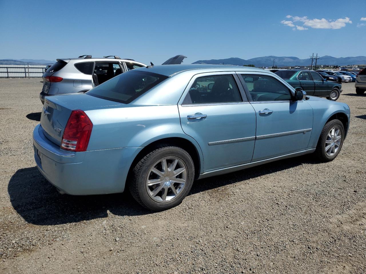 2009 Chrysler 300C - Image 3