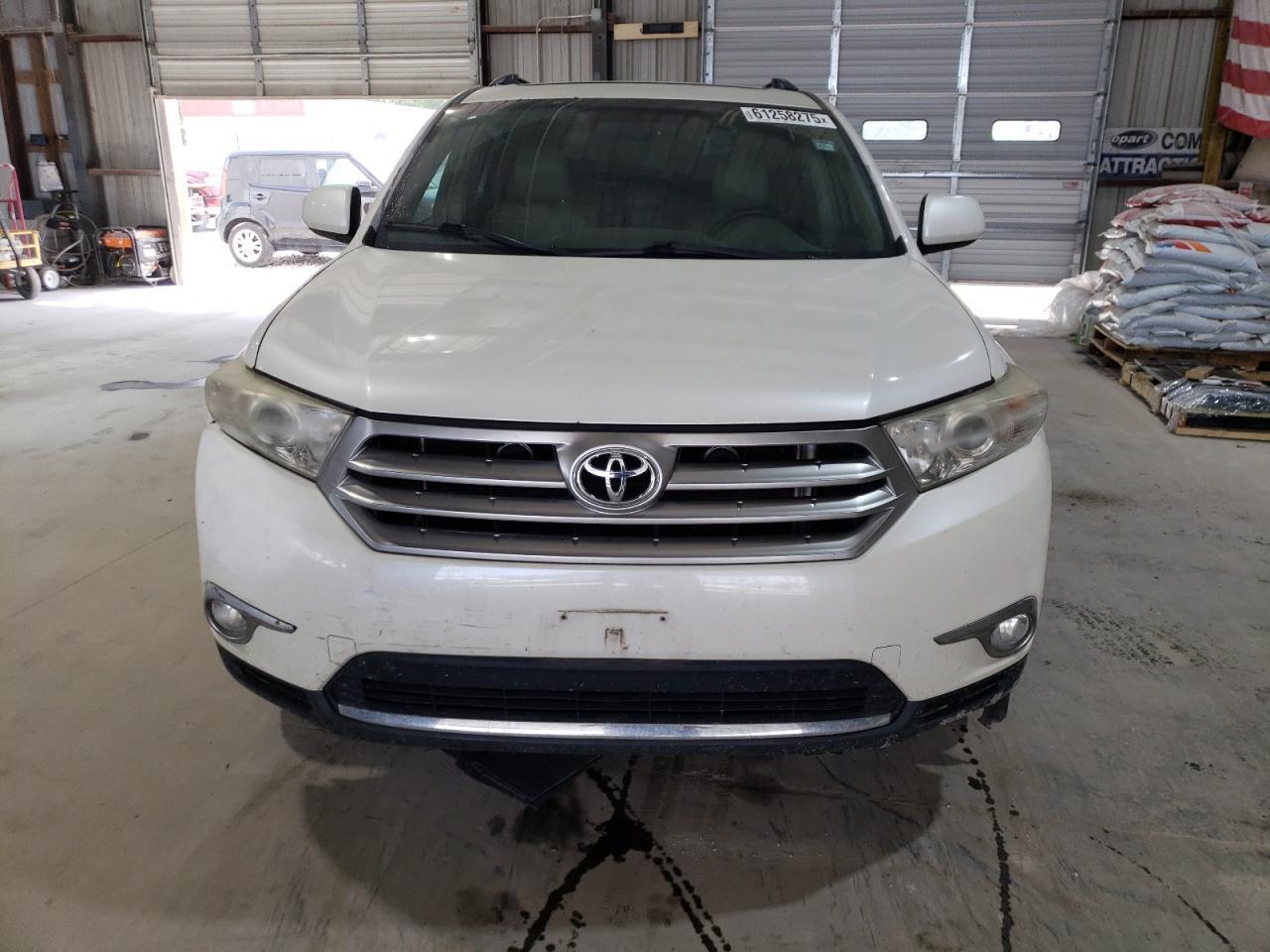 2013 Toyota Highlander Base - Image 5