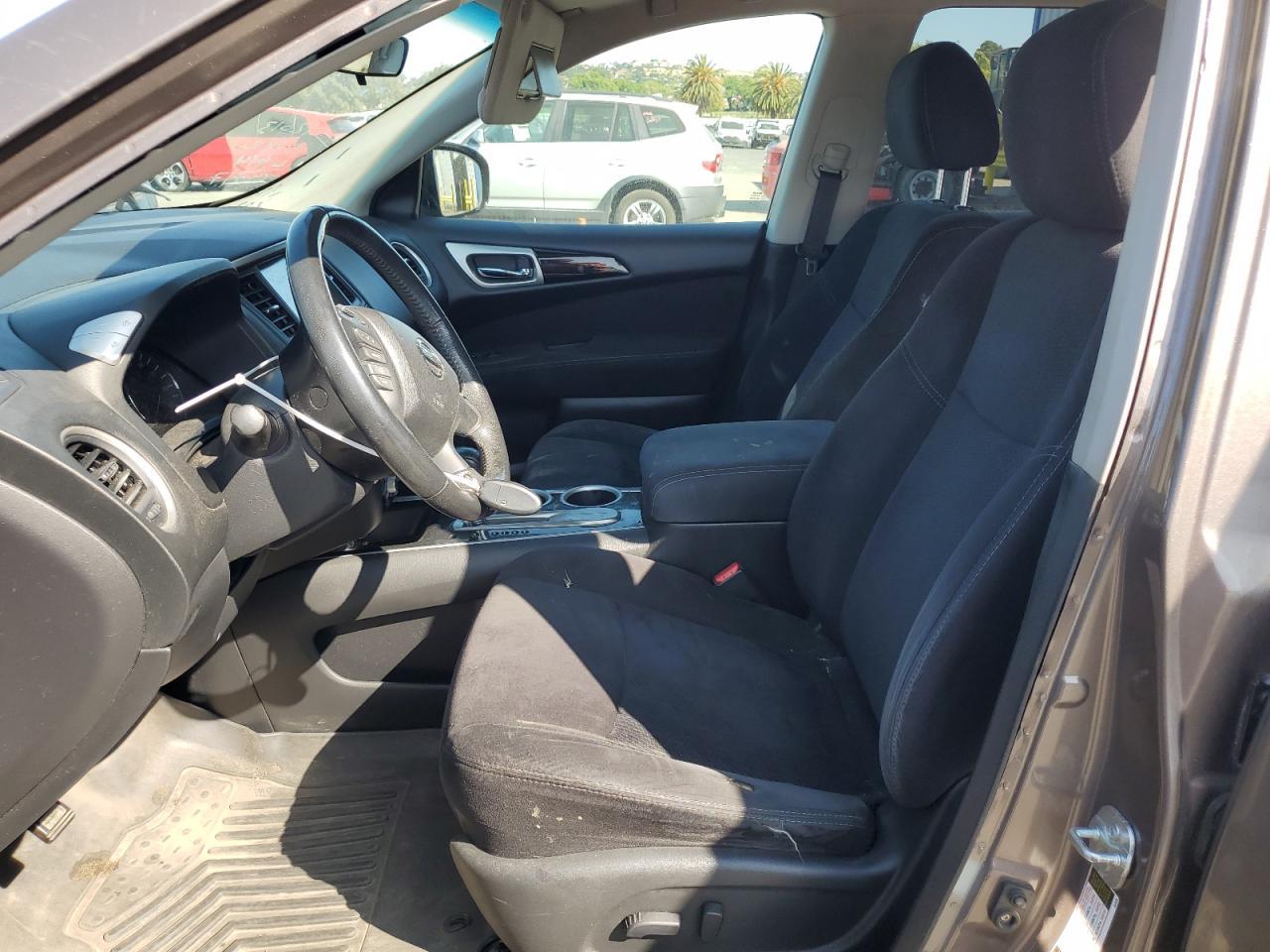 2013 Nissan Pathfinder S - Image 7