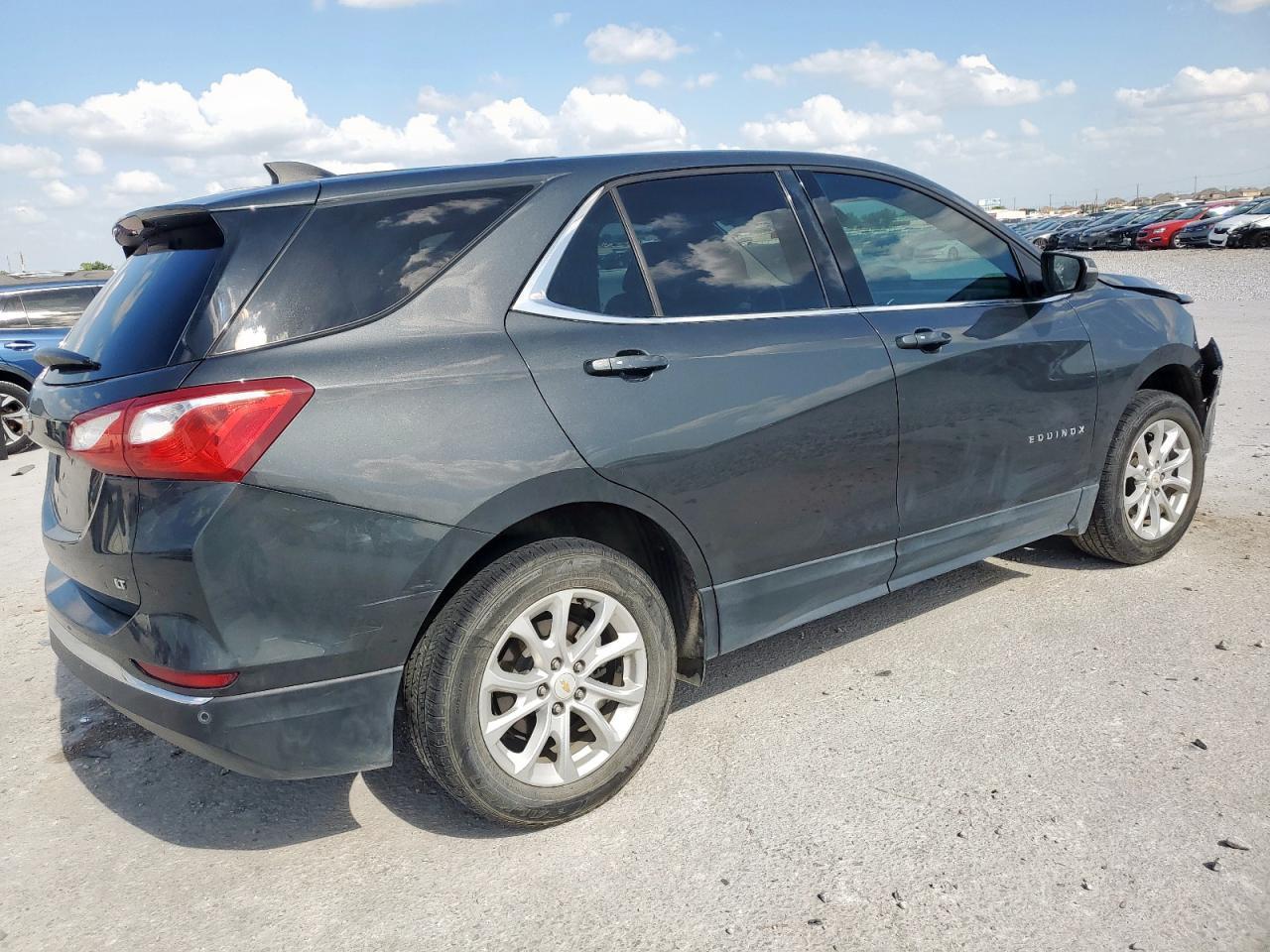 2018 Chevrolet Equinox Lt - Image 3