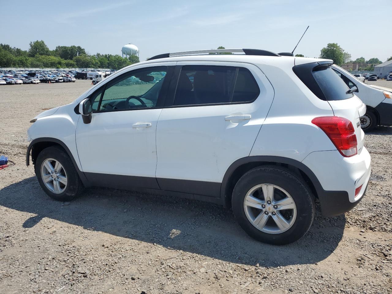 2021 Chevrolet Trax 1Lt - Фото 2