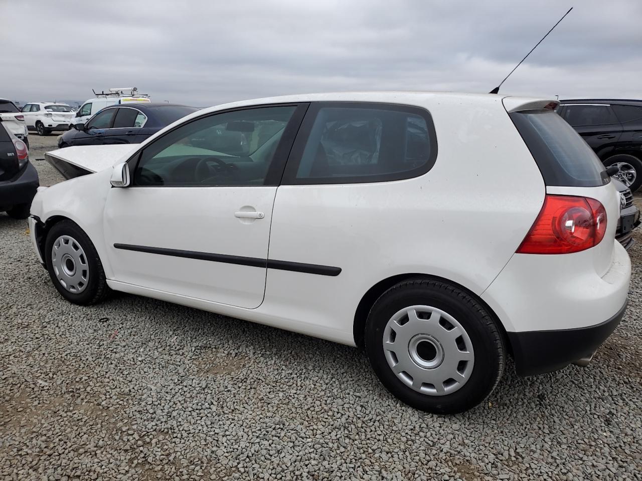 2009 Volkswagen Rabbit - Image 2