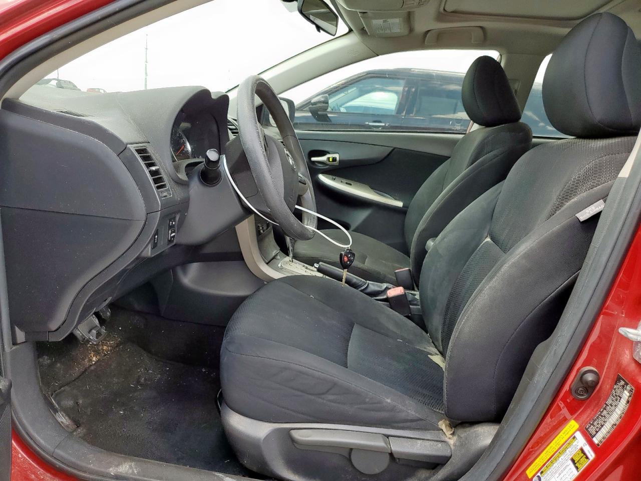 2011 Toyota Corolla Base - Фото 7