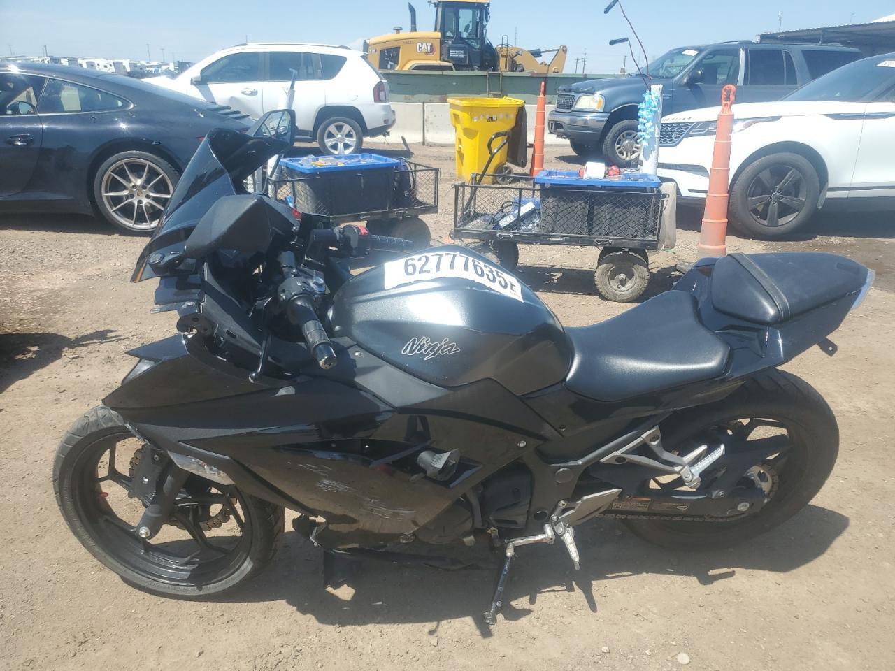 2016 Kawasaki Ex300 B - Фото 3
