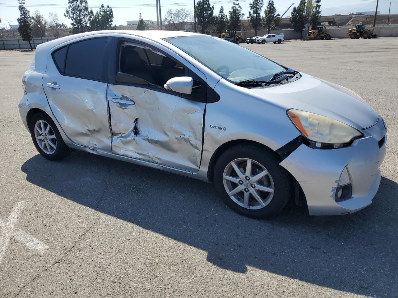 2012 Toyota Prius C - Фото 4