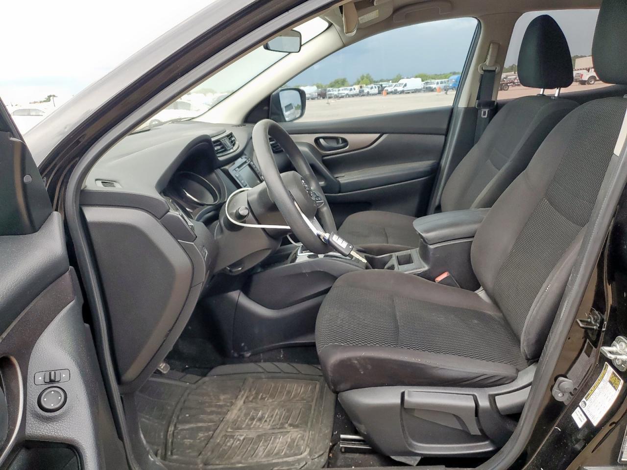 2020 Nissan Rogue Sport S - Image 7