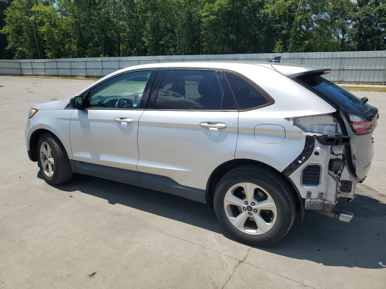 2019 Ford Edge Se - Фото 2