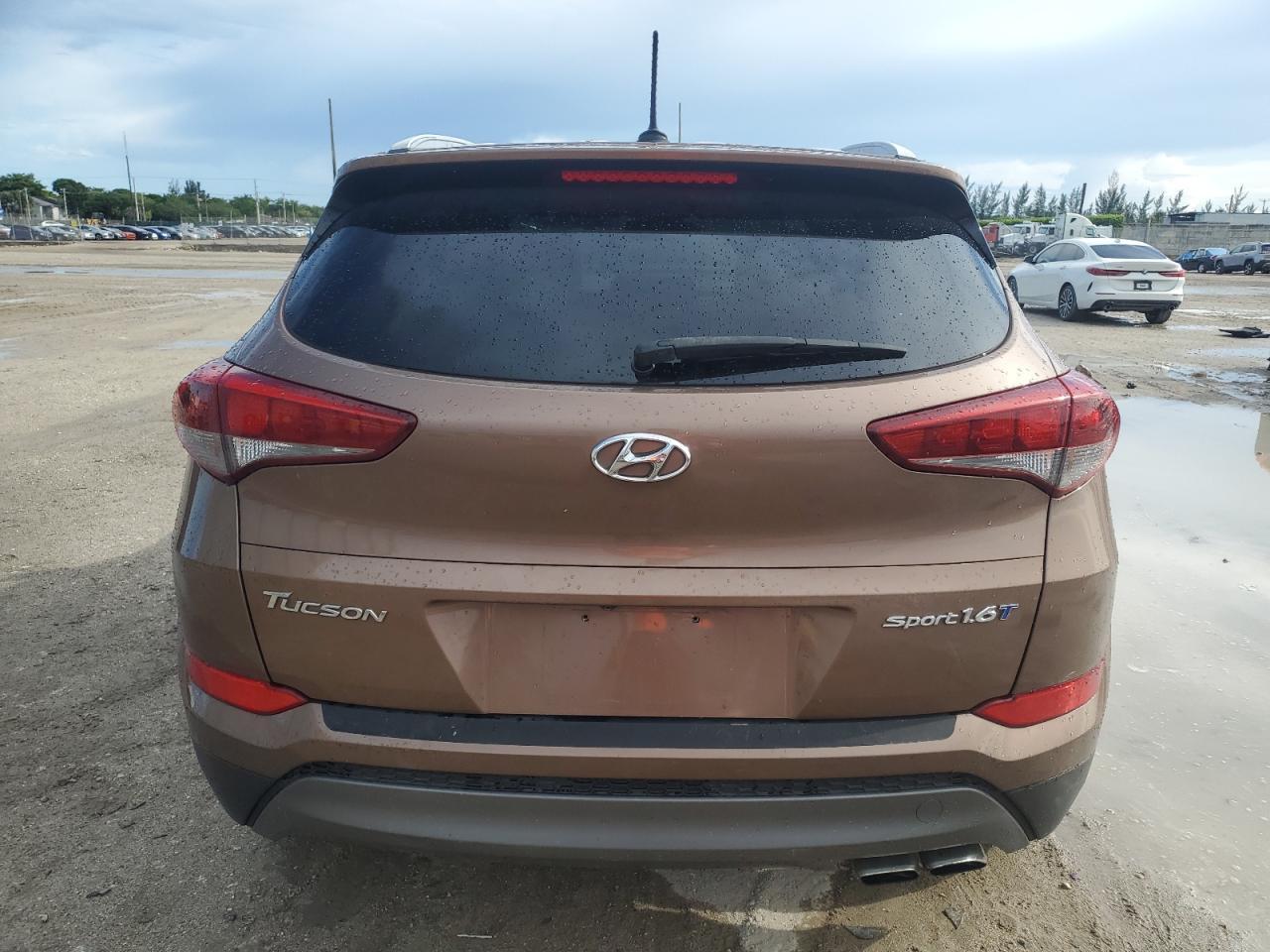 2016 Hyundai Tucson Limited - Image 6