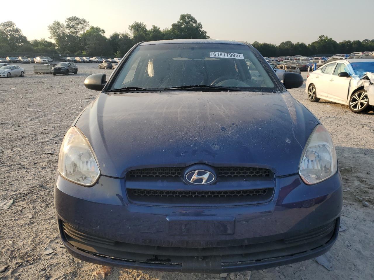 2011 Hyundai Accent Gl - Image 5