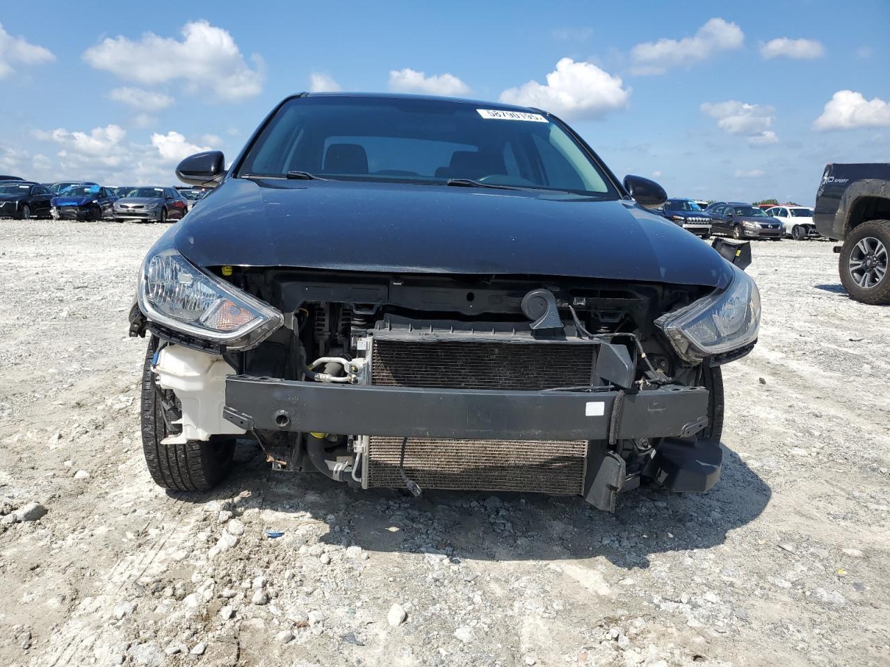 2021 Hyundai Accent Se - Фото 5