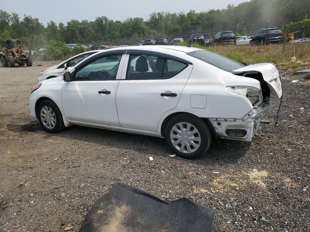2018 Nissan Versa S - Фото 2