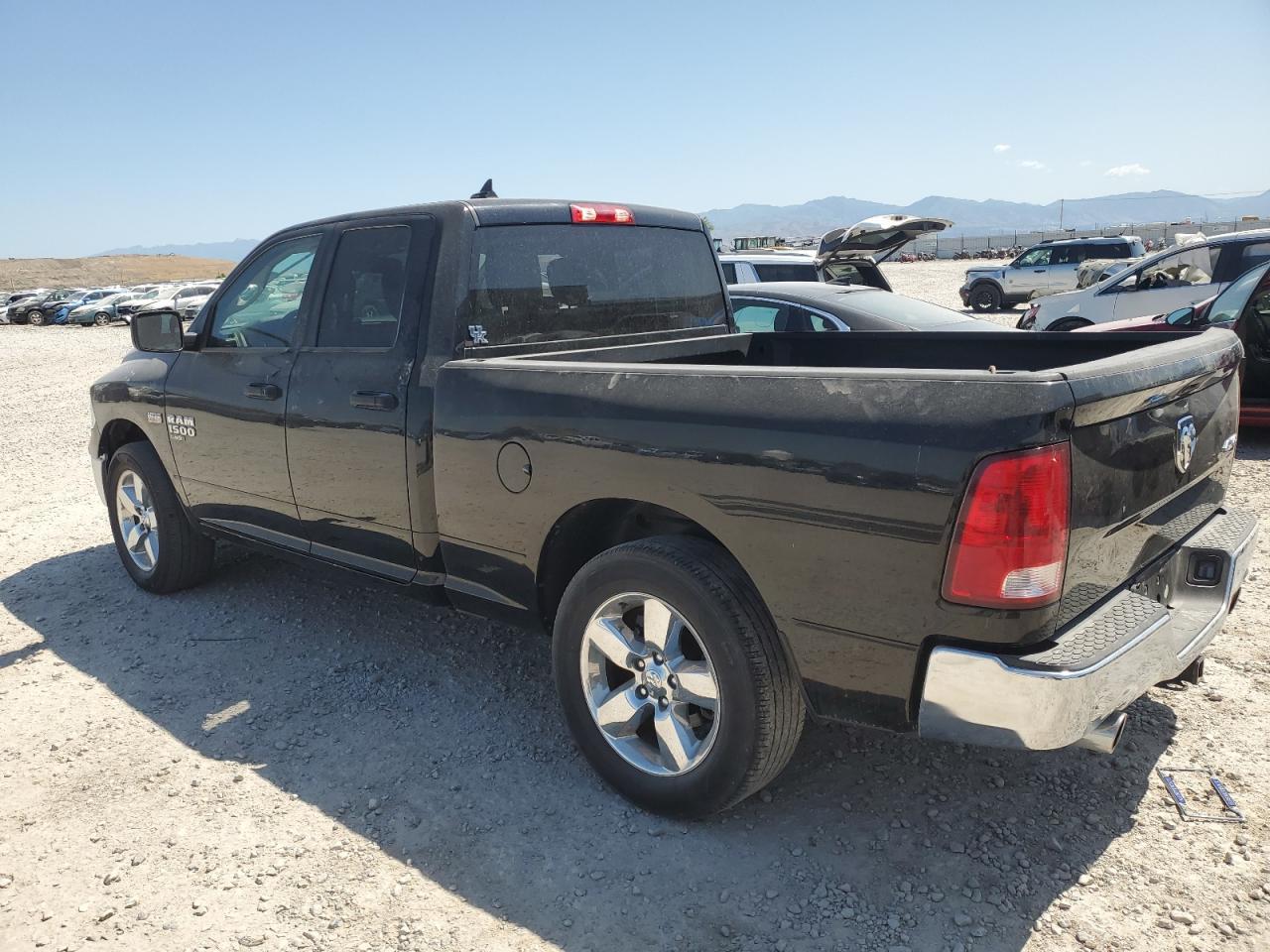 2019 Ram 1500 Classic Tradesman - Фото 2