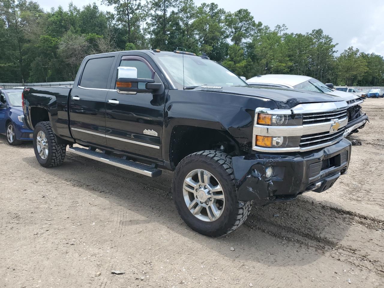 2015 Chevrolet Silverado K2500 High Country - Image 4