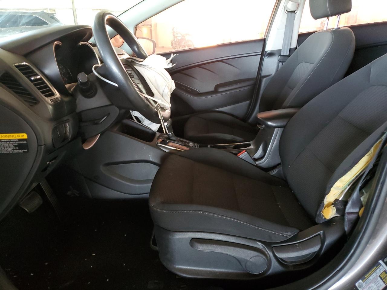 2017 Kia Forte Lx - Image 7