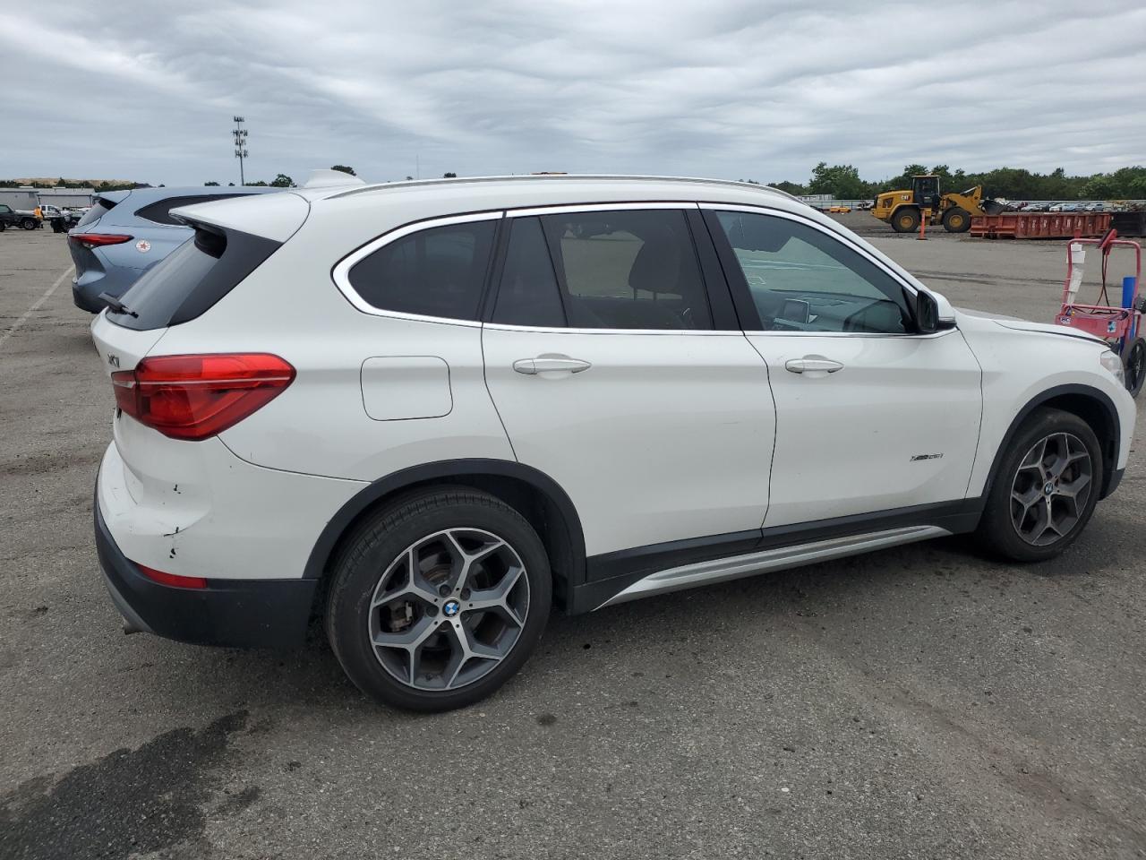 2018 BMW X1 xDrive28I - Фото 3
