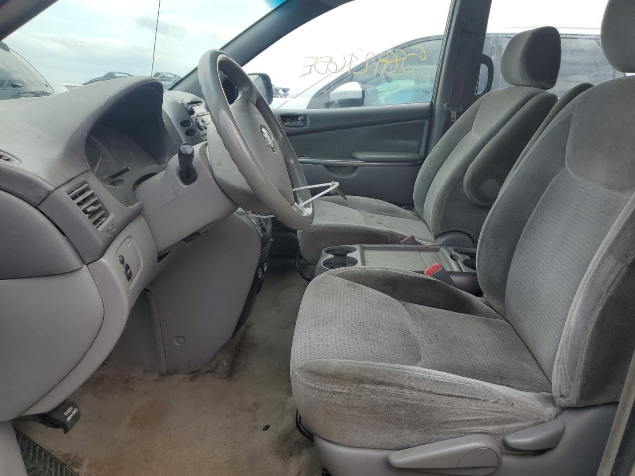 2007 Toyota Sienna Ce 7-Passenger - Фото 7