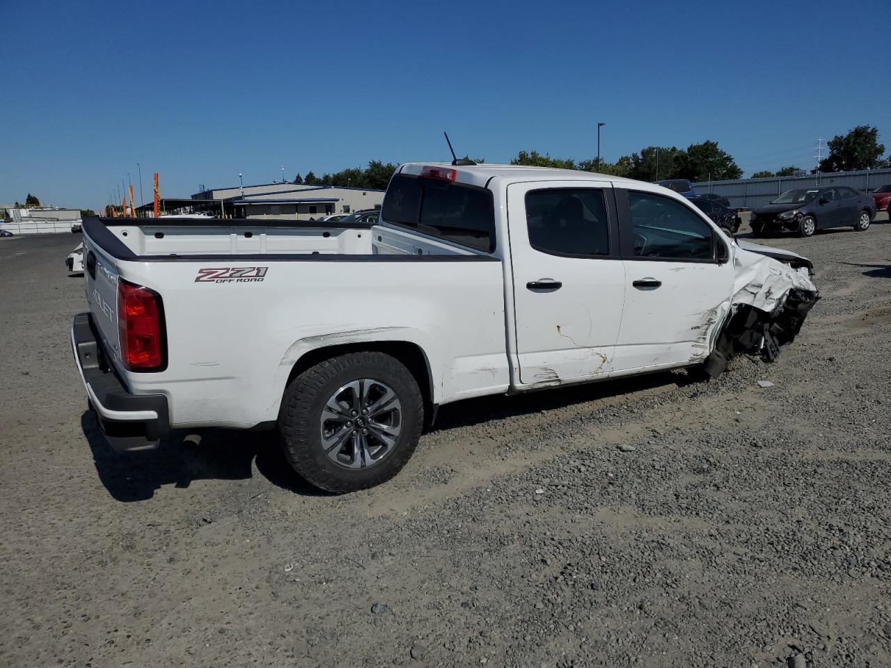 2022 Chevrolet Colorado Z71 - Фото 3