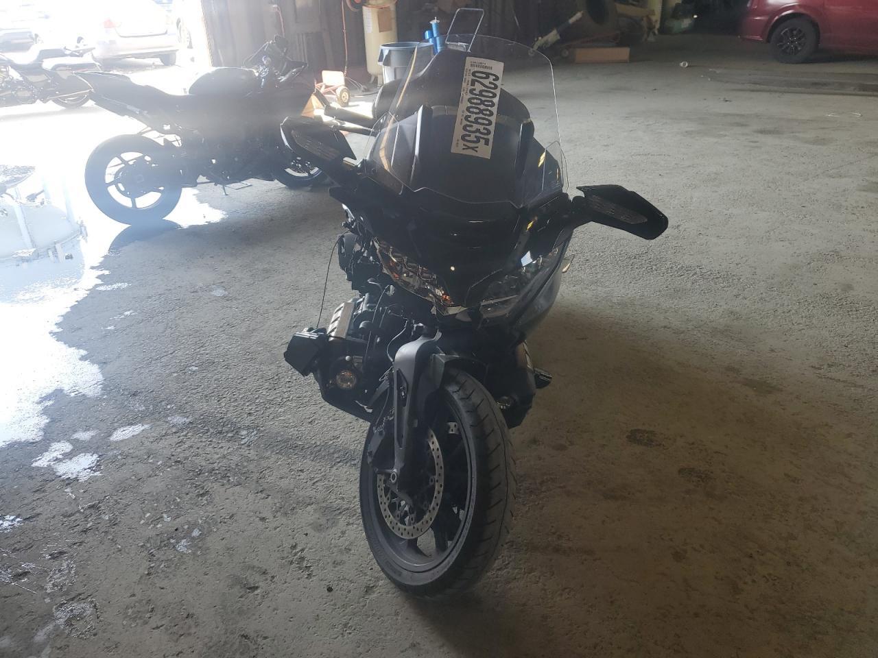 2024 Honda Gl1800 D - Image 2