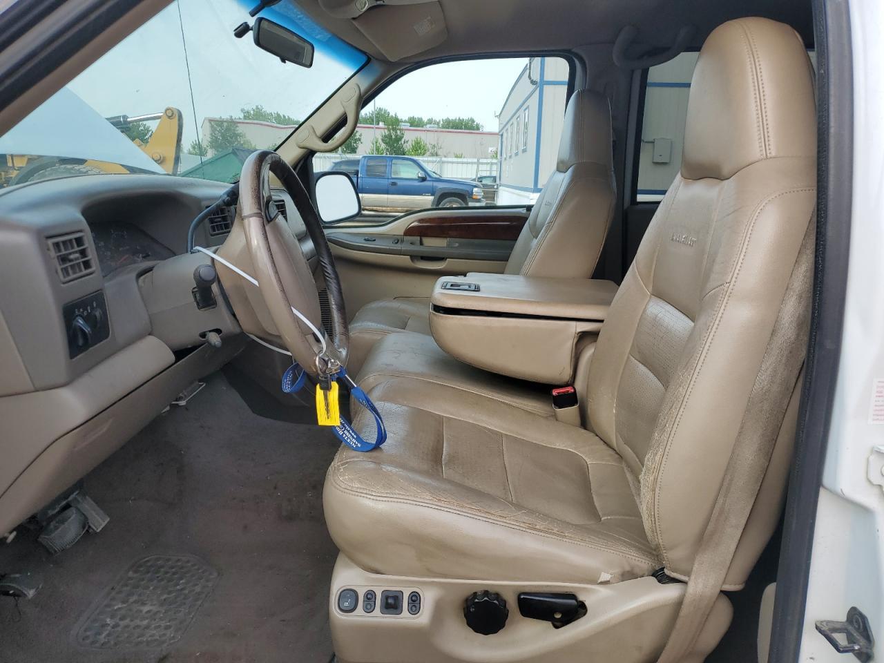 2001 Ford F250 Super Duty - Image 7