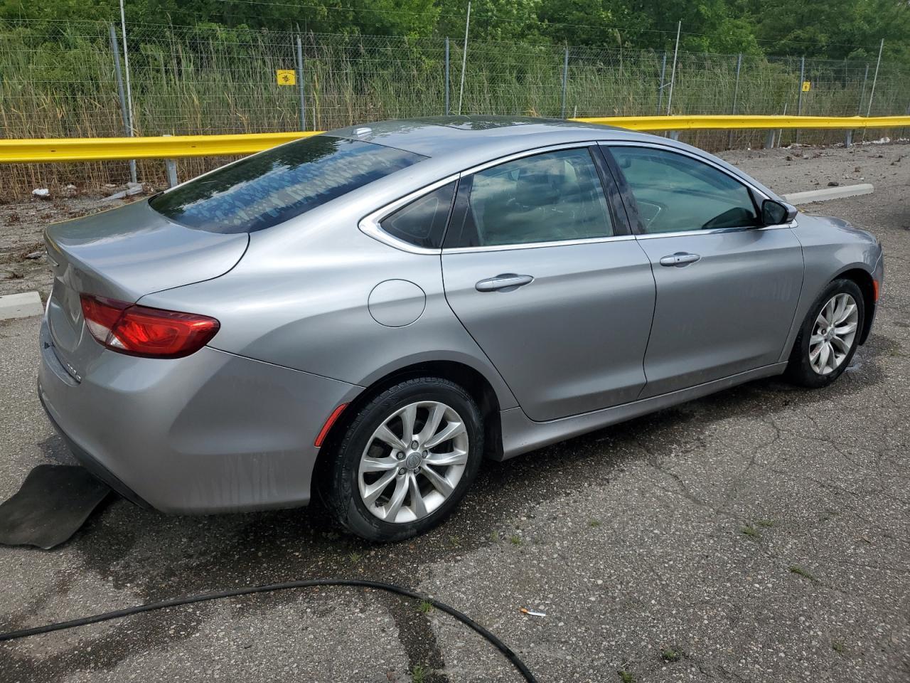 2015 Chrysler 200 C - Фото 3