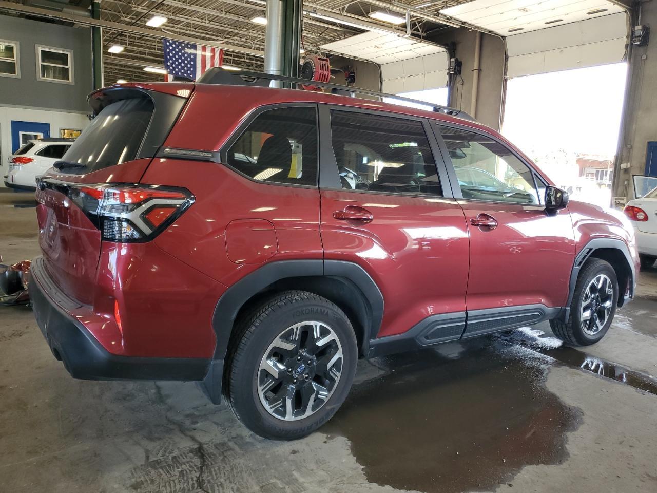 2025 Subaru Forester Premium - Image 3