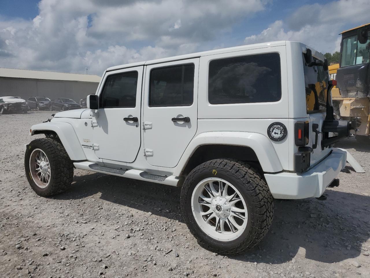 2014 Jeep Wrangler Unlimited Sahara - Фото 2
