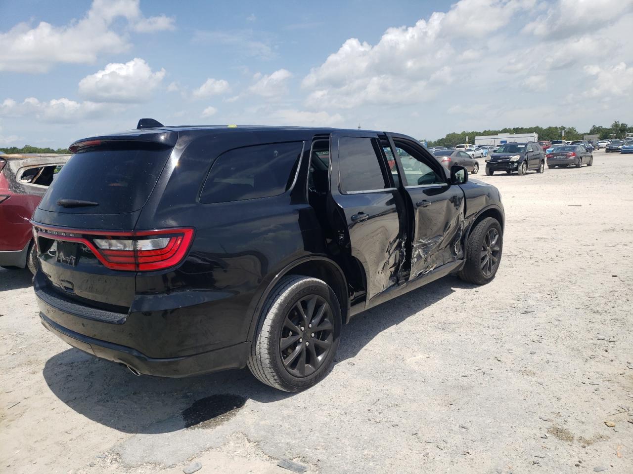 2018 Dodge Durango Sxt - Image 3