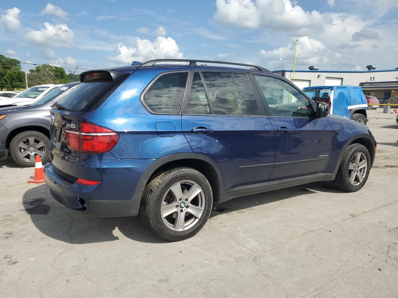 2011 BMW X5 xDrive35D - Image 3