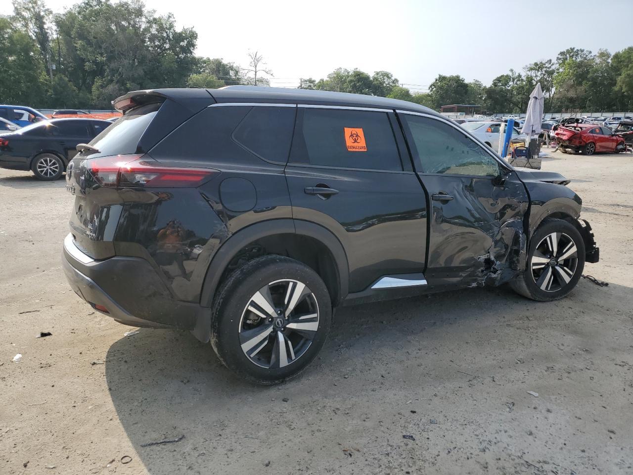 2023 Nissan Rogue Sl - Image 3