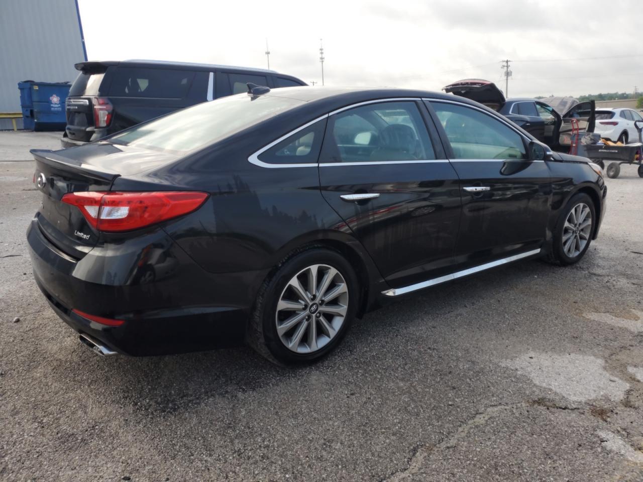 2017 Hyundai Sonata Sport - Image 3