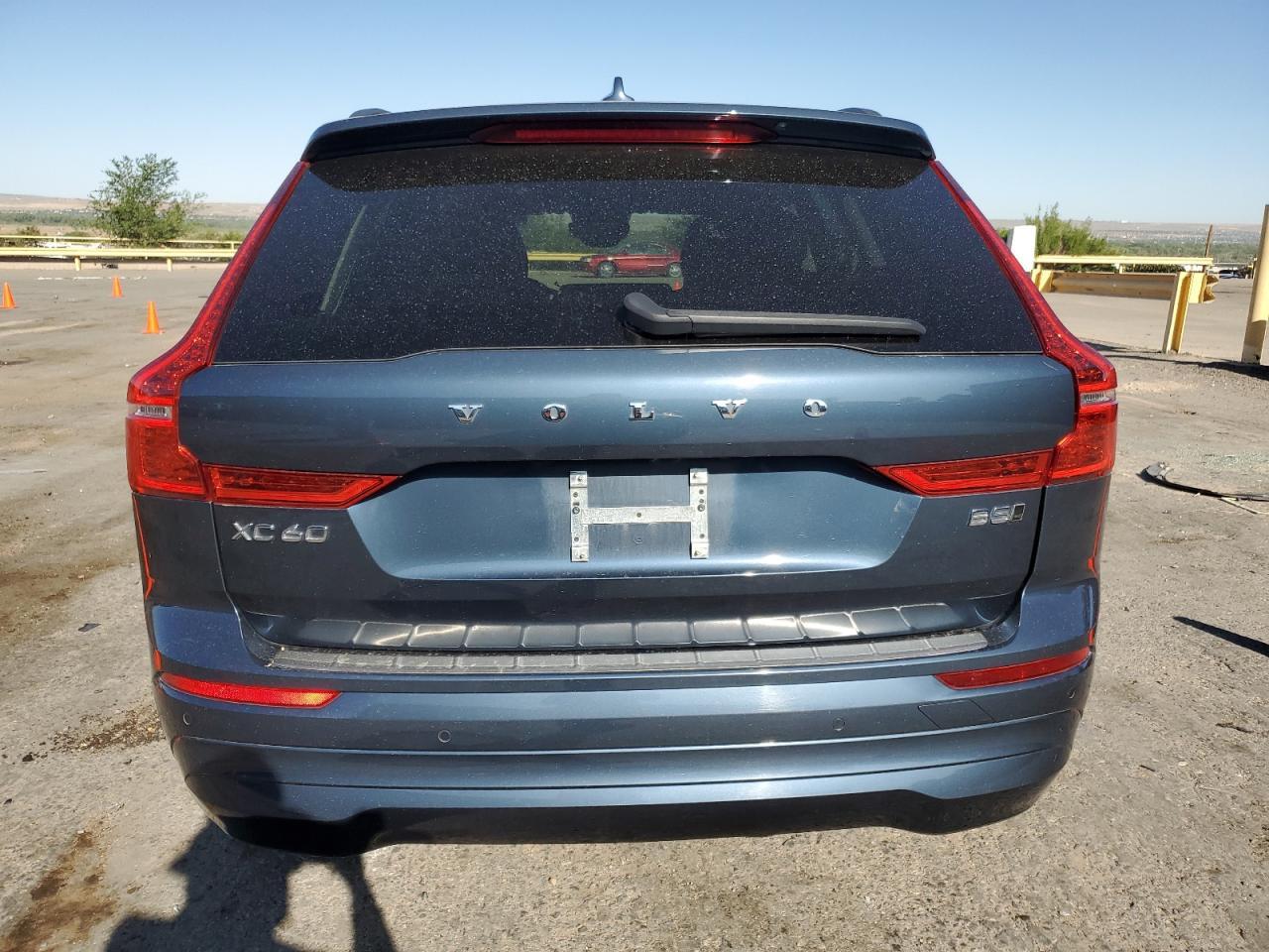 2022 Volvo Xc60 B5 Momentum - Image 6