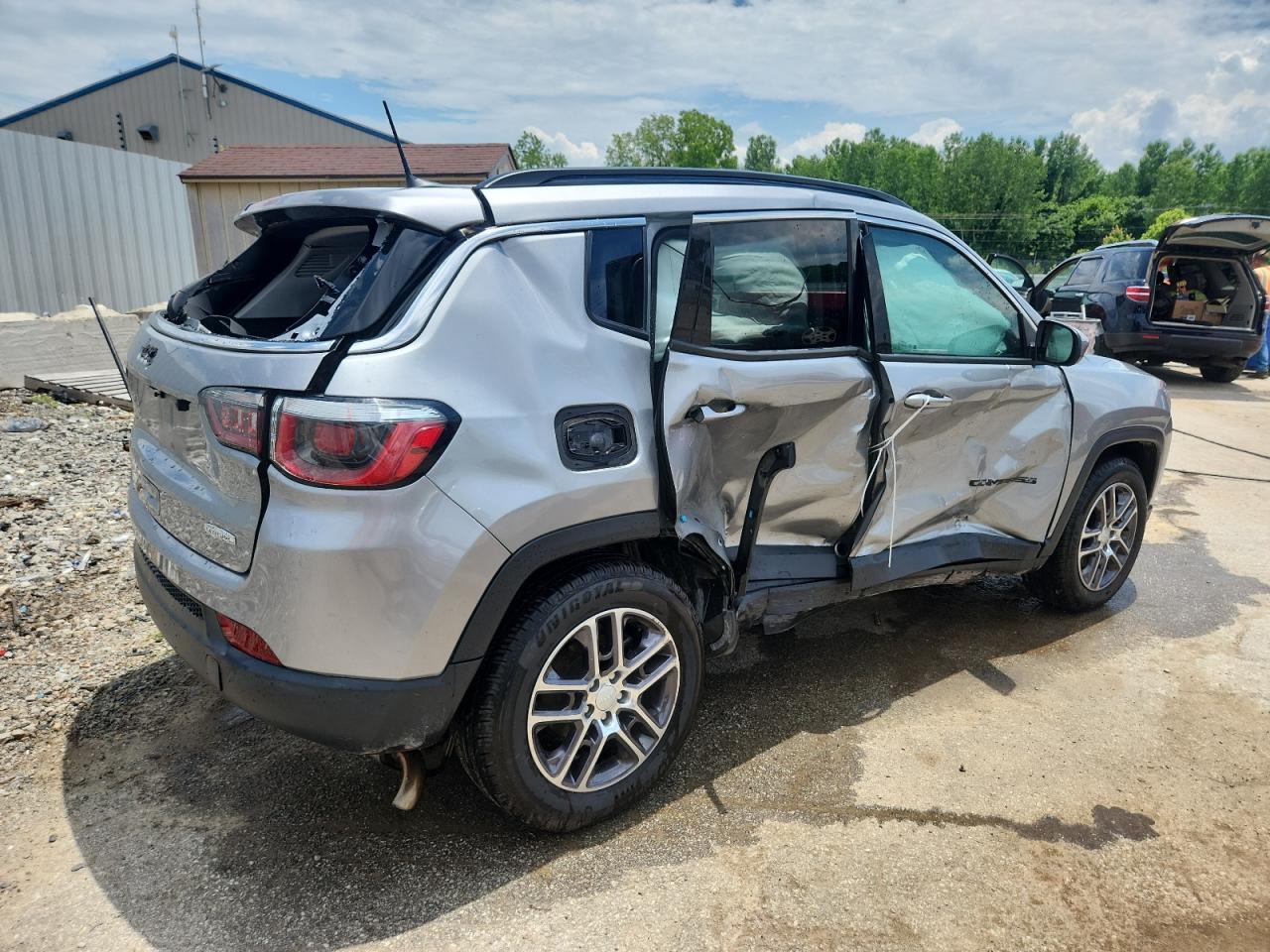 2020 Jeep Compass Latitude - Фото 3