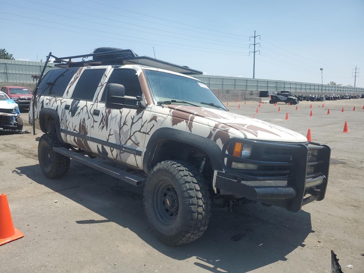 1999 Chevrolet Suburban K2500 - Фото 4