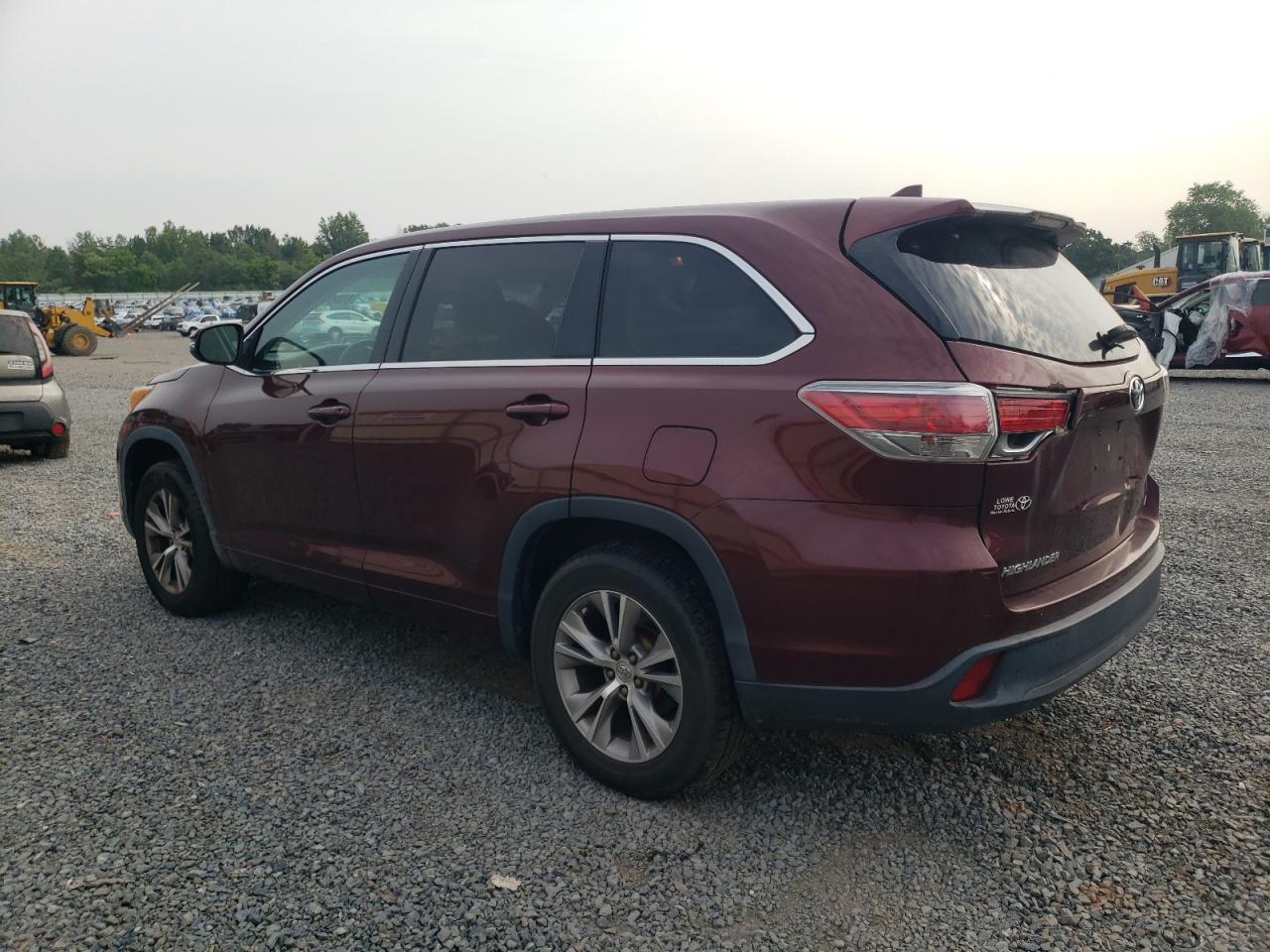 2014 Toyota Highlander Le - Image 2