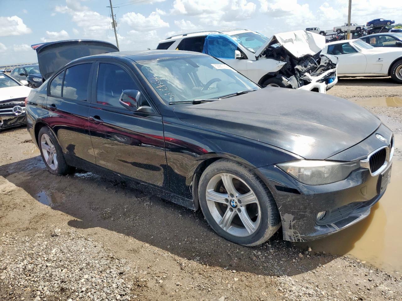 2014 BMW 320 I - Фото 4