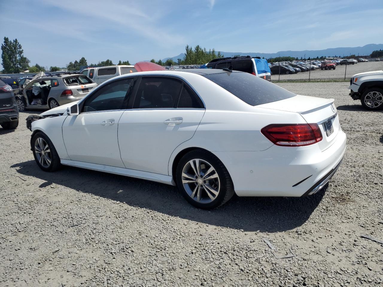 2014 Mercedes-Benz E 250 Bluetec - Фото 2