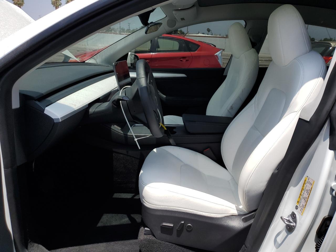 2023 Tesla Model Y - Image 7