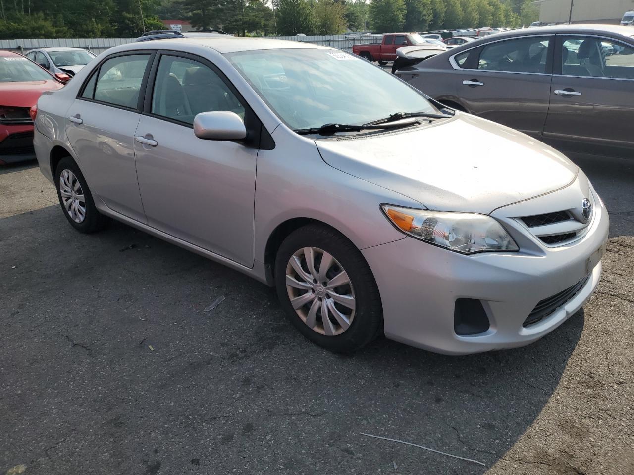 2012 Toyota Corolla Base - Фото 4