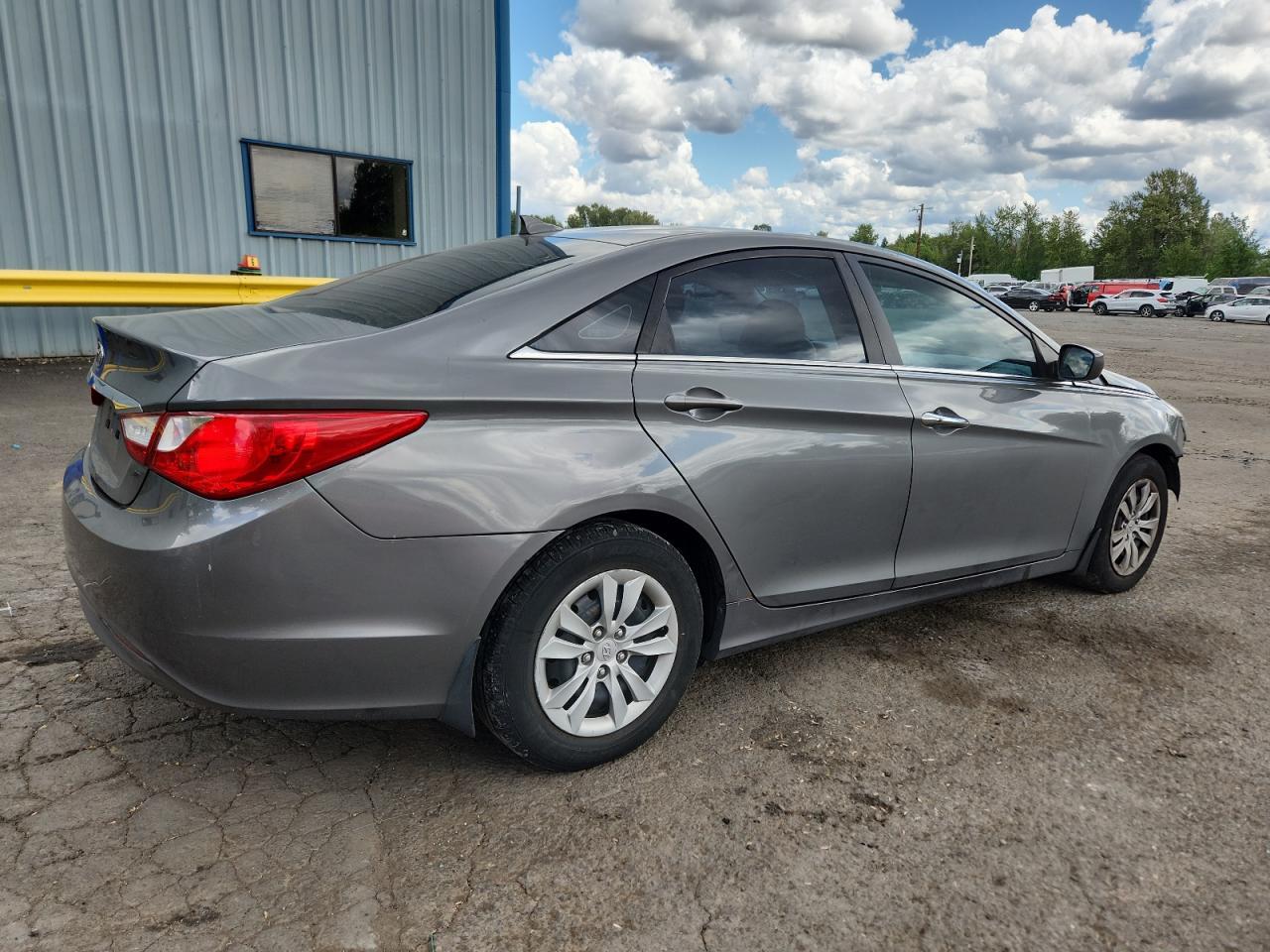 2012 Hyundai Sonata Gls - Image 3