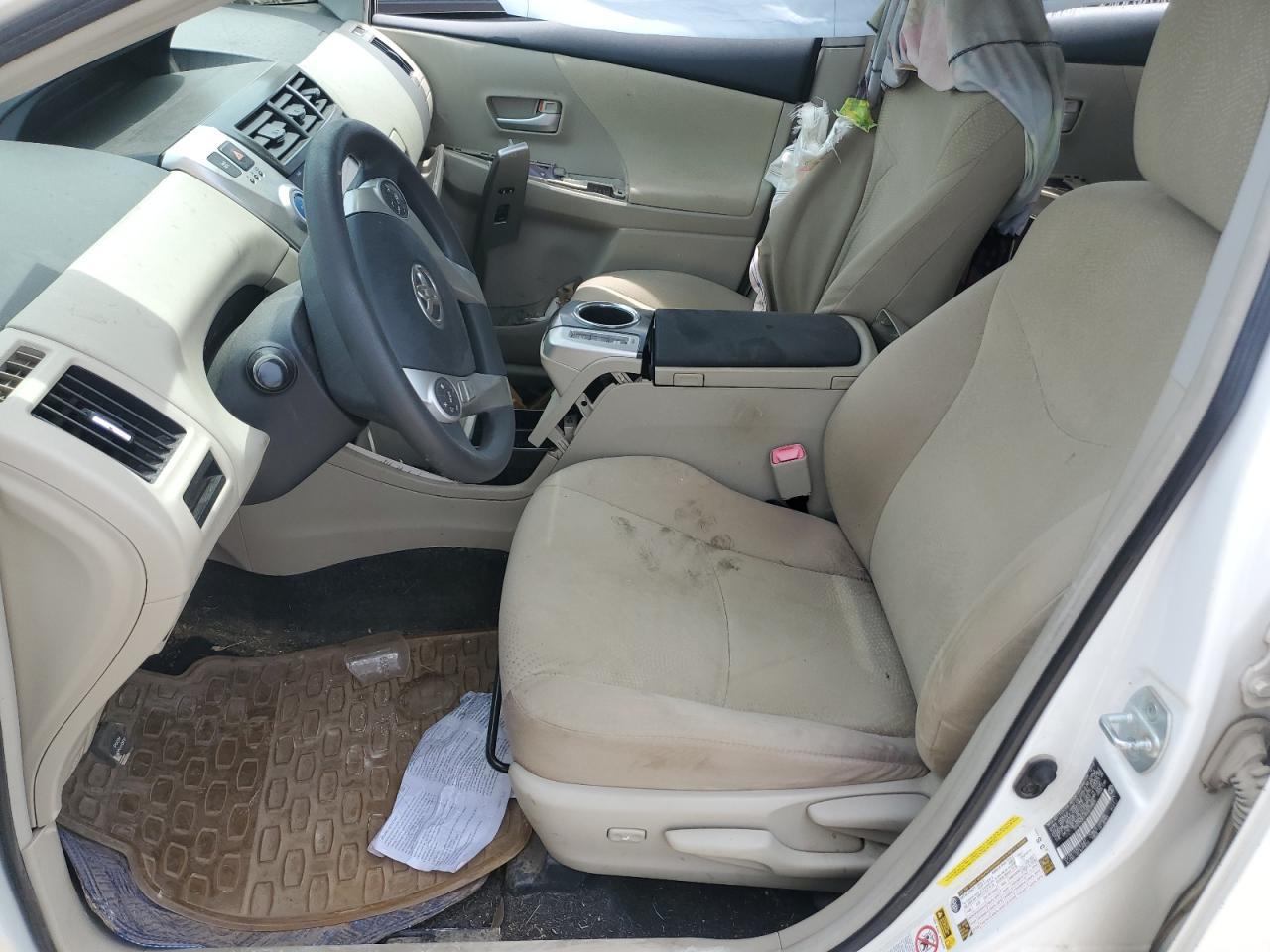 2013 Toyota Prius V - Фото 7