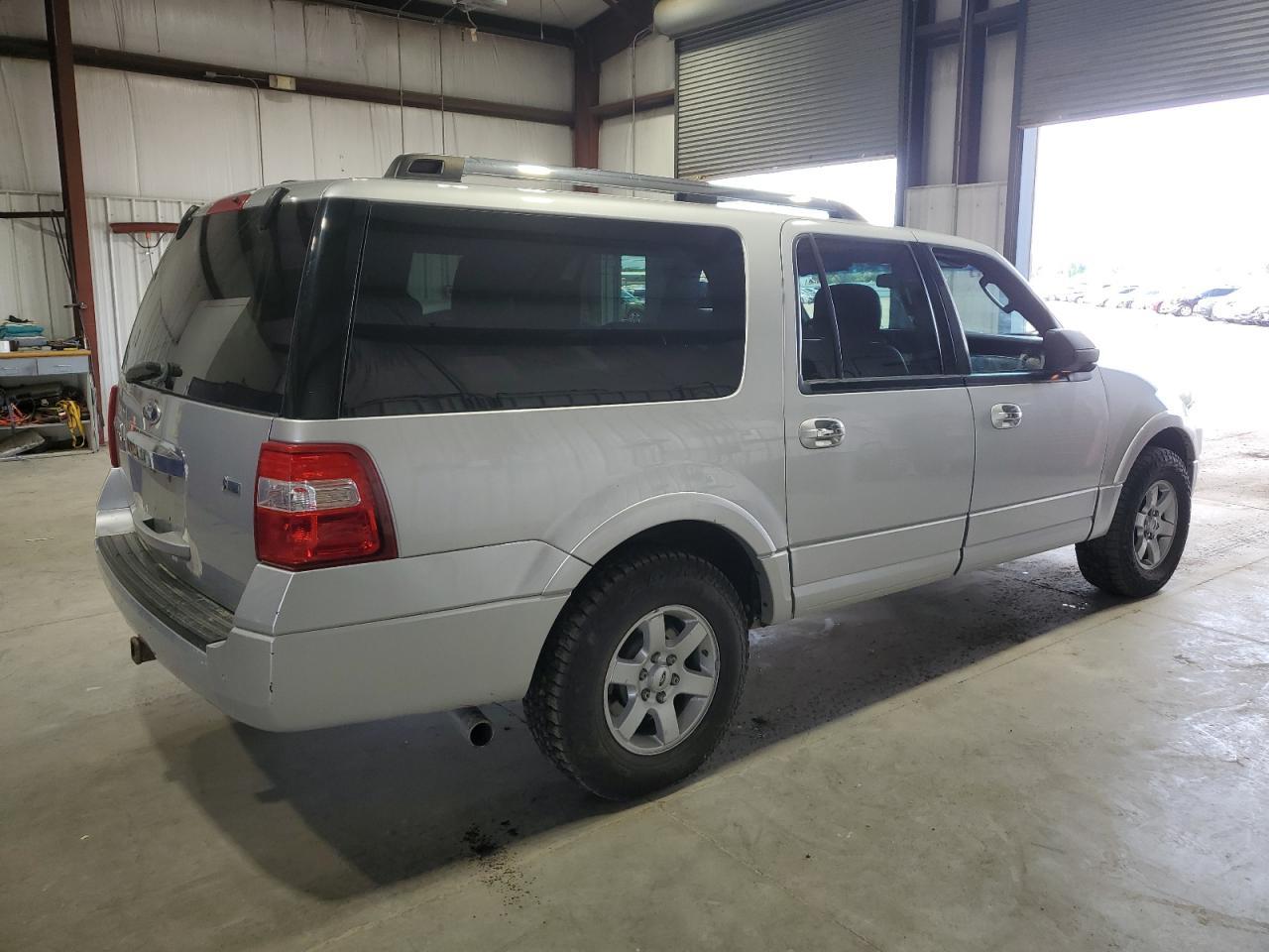 2011 Ford Expedition El Limited - Image 3